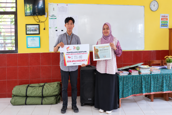 sdn-mulyasejati-iii-salurkan-donasi-untuk-mendukung-korban-gempa-bumi-ntt-image